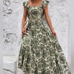 42: Ethnic Pattern Skirt Set in Green